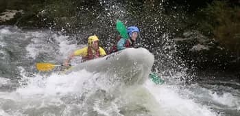 5 Activités d'Eau Vive Incontournables sur la Nive à Bidarray